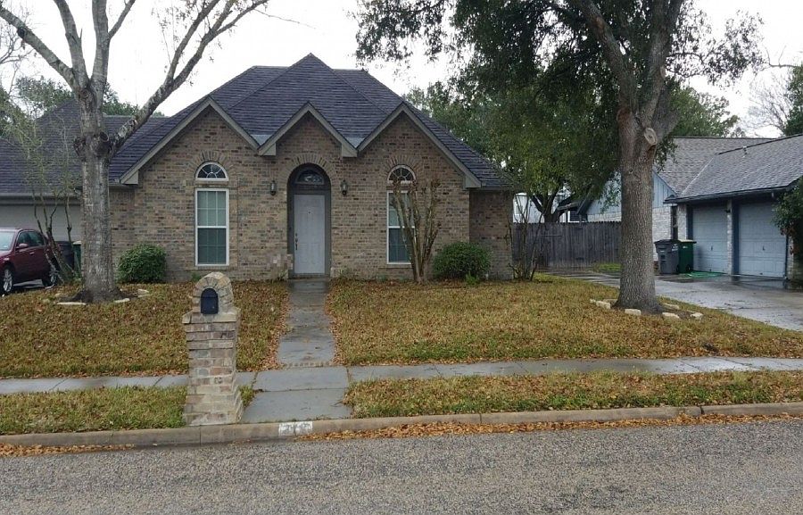 1st image of 318 Kelly Dr