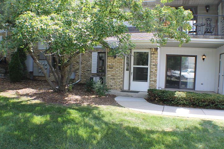 1st image of 1439 Fox Tail Dr Unit 101