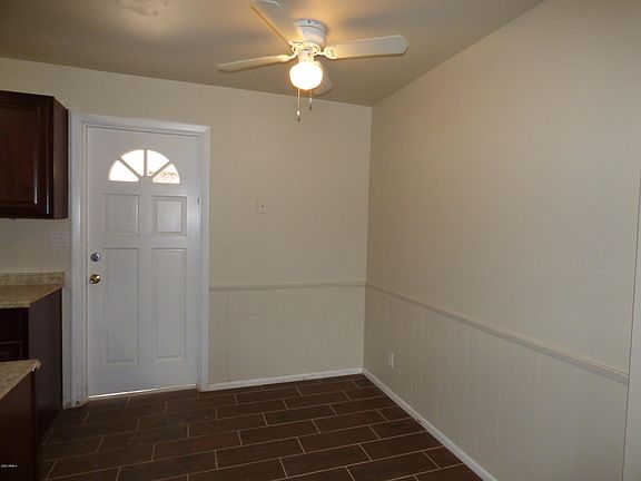 5th image of 3613 E Earll Dr Unit 2