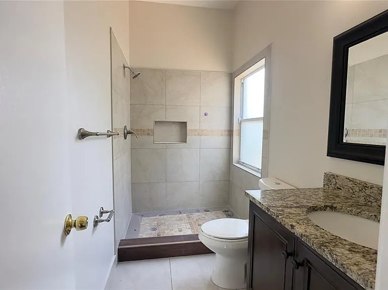 11836 Shotgate Ct — Photo 11