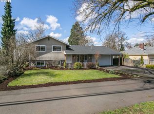 1160 S End Rd, Oregon City, OR 97045