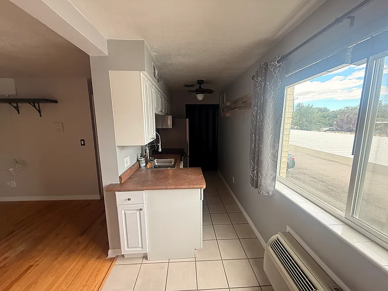 301 E 2700 S #11 — Photo 8