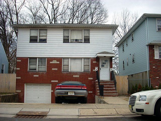 2nd image of 720 Jackson Ave