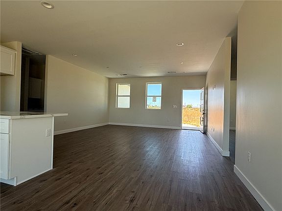 4th image of 21600 Hacienda Blvd
