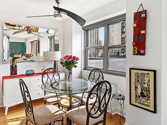 2nd image of 100 W 93rd St APT 4C
