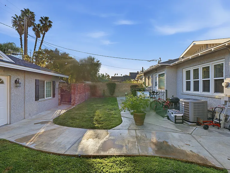 3981 Larchwood Pl — Photo 14