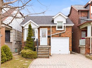 177 Chisholm Ave, Toronto, ON M4C 4V9