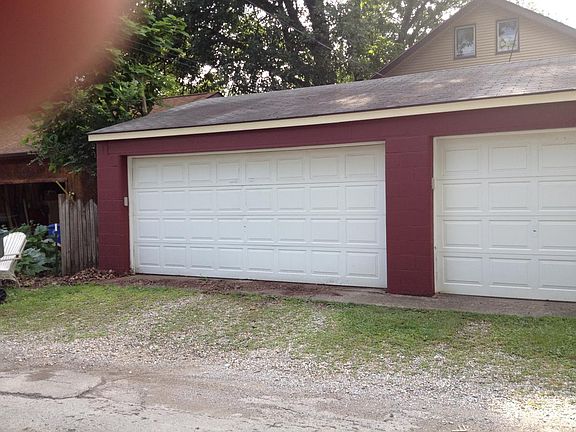 2nd image of 3128 Indianola Ave