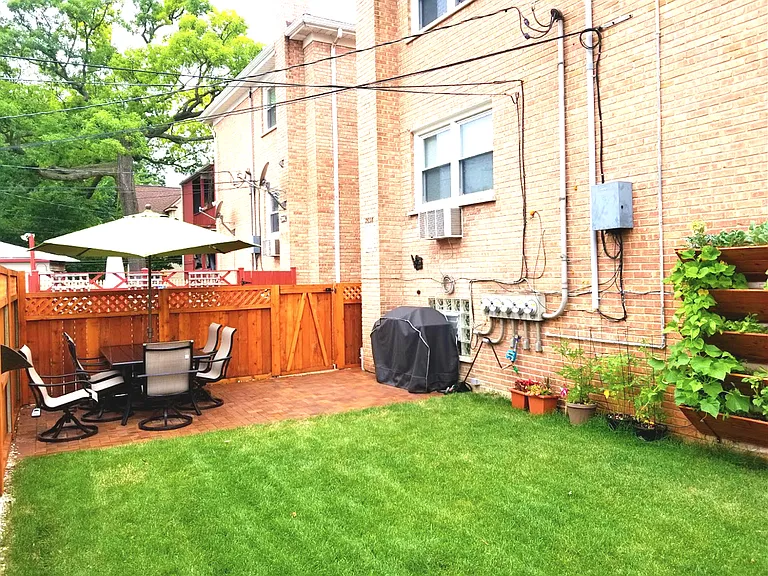 7638 Wilcox St #1M — Photo 12
