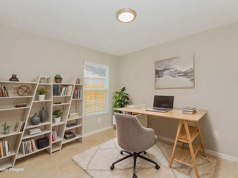 10243 Allenwood Dr — Photo 15