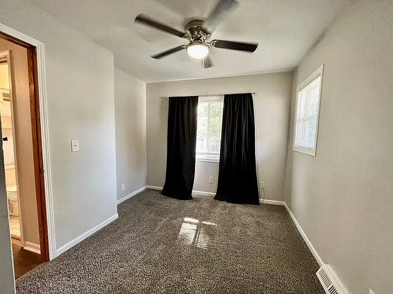 6313 Hamilton St — Photo 24