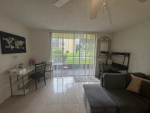 2 bed, 1040 sqft, $2,100 — Photo 4