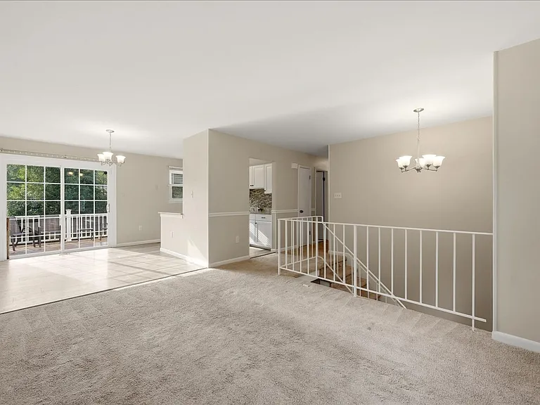 5481 Saddler Ln — Photo 4