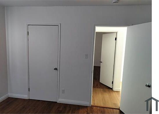 5th image of 1821 W Greenleaf Ave