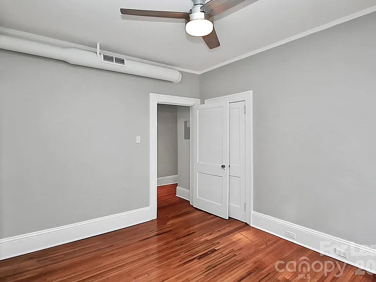 911 Sunnyside Ave #1 — Photo 14