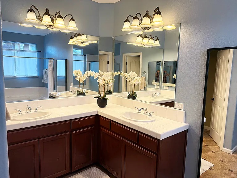 711 Pradera Way — Photo 12