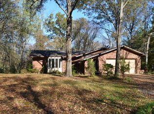 11788 E Oak Ln, Mount Vernon, IL 62864