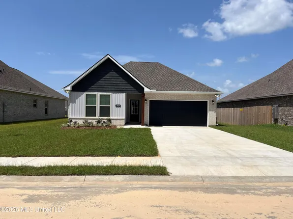 7719 Claymont Cir, Ocean Springs, MS 39564