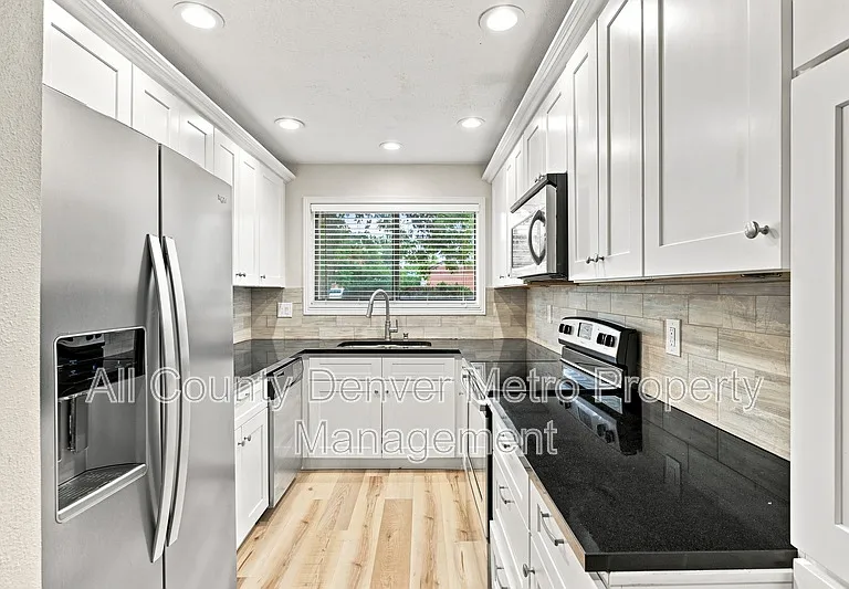 433 Wright St #101 — Photo 7