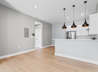 60 Cross St E #105, Somerville, MA 02145