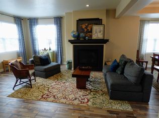 1001 8th St, Golden, CO 80401