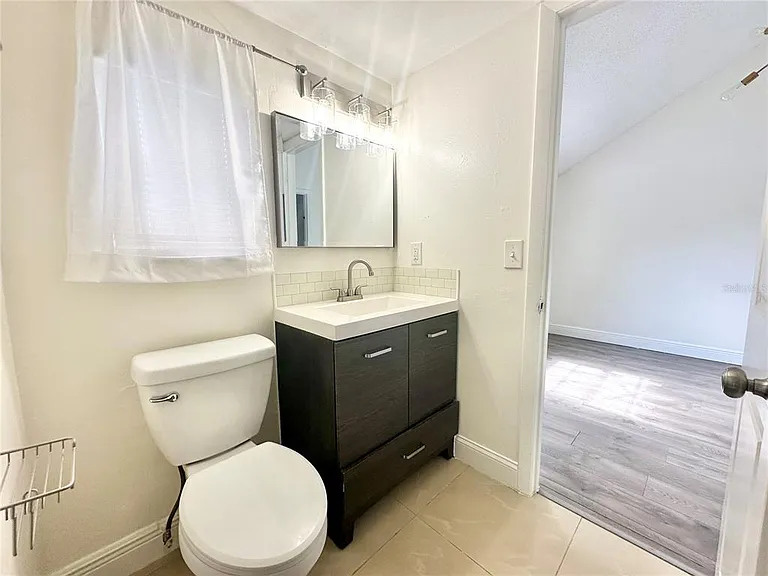 122 S Bulova Dr — Photo 33