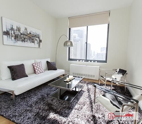 1st image of 254 E 7th St APT 3