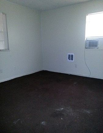 3rd image of 1103 N Carol Ln APT A