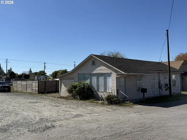 108 Ross St, Molalla, OR 97038