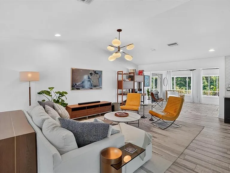 3282 Tobero Ln — Photo 8
