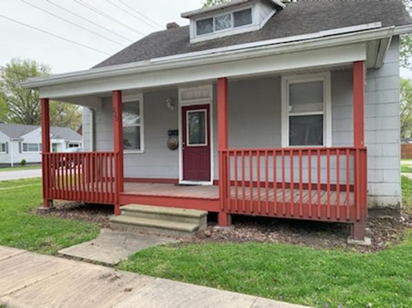 220 East Dr