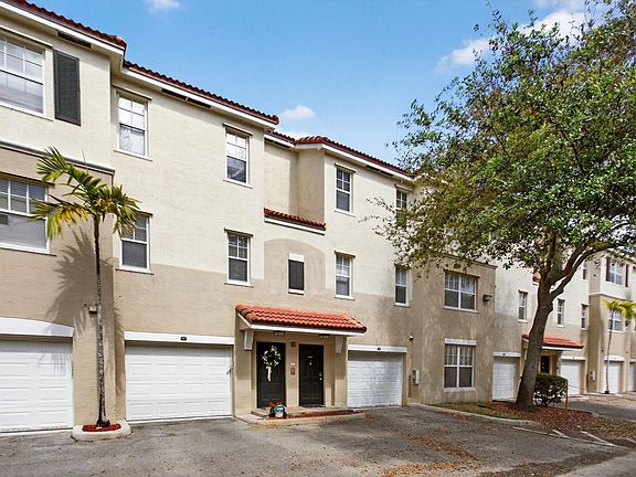 2nd image of 5980 W Sample Road #204