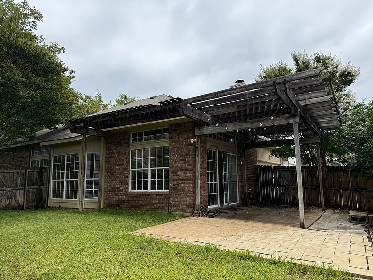 9701 Concord Dr — Photo 13