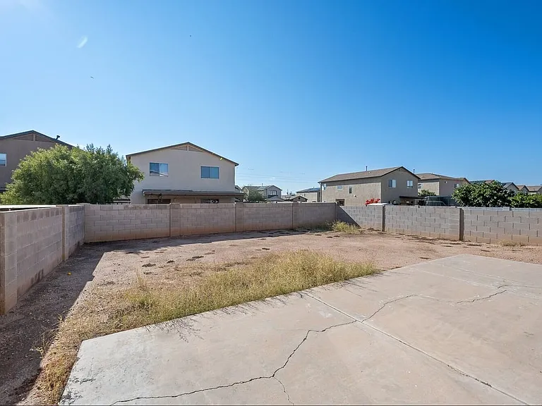 3776 E Felix Blvd — Photo 32