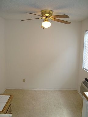 2nd image of 12369 Lakeshore Dr APT 10