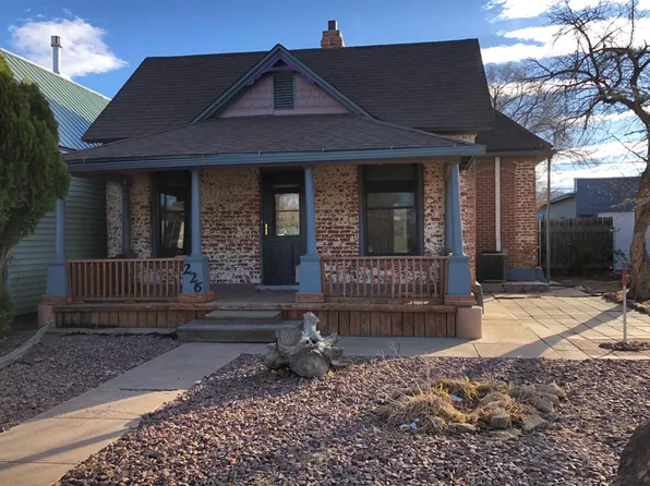 226 E 3rd St, Florence, CO 81226
