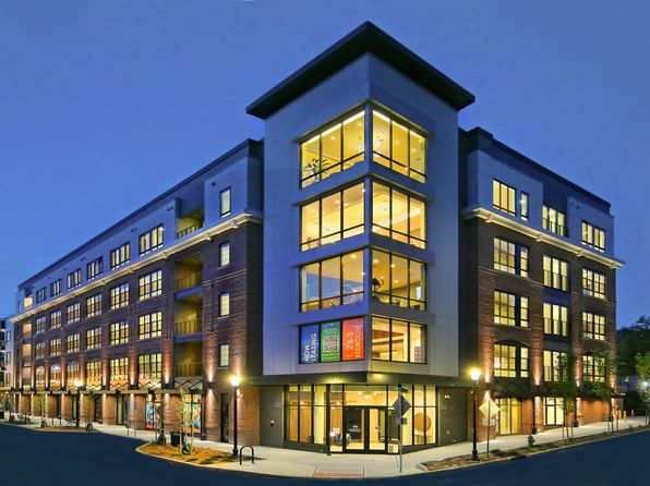 88 Sloan St #303