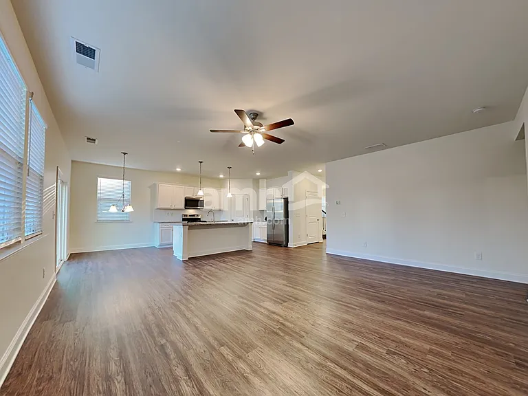 5180 Hudson Valley Dr — Photo 6