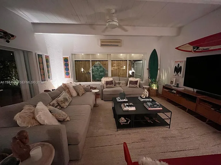 240 Greenwood Dr #240 — Photo 6
