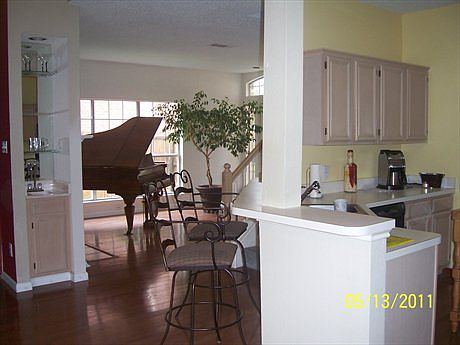 2nd image of 932 Azalia Dr