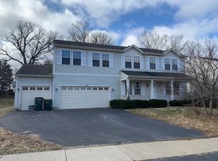 704 Kennedy Dr, Antioch, IL 60002