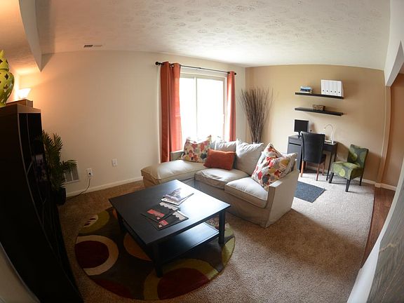 2nd image of 138 Marble Cliff Dr