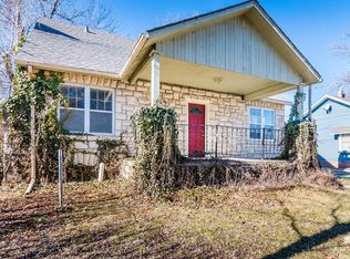 2003 Casement Rd, Manhattan, KS 66502