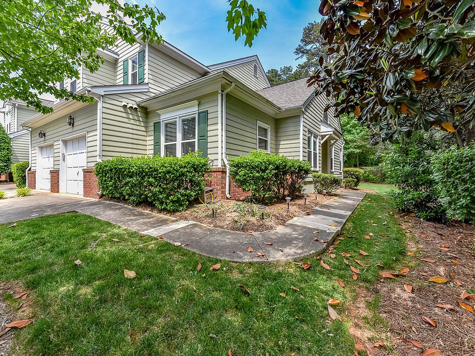 1st image of 8520 Fox Chase Ln