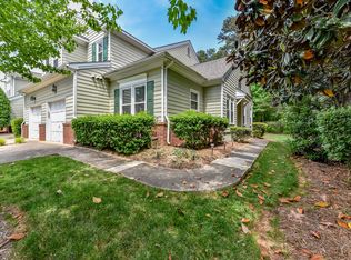 8520 Fox Chase Ln, Charlotte, NC 28269