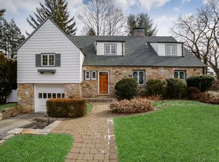 100 Brewster Rd, Scarsdale, NY 10583