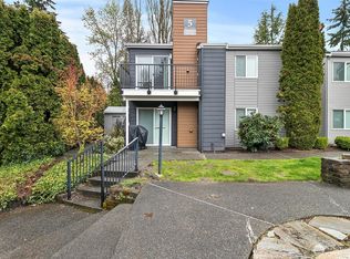 2605 S 272nd St #42, Federal Way, WA