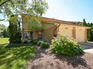 1086 Whitchurch Ct, Wheaton, IL 60189