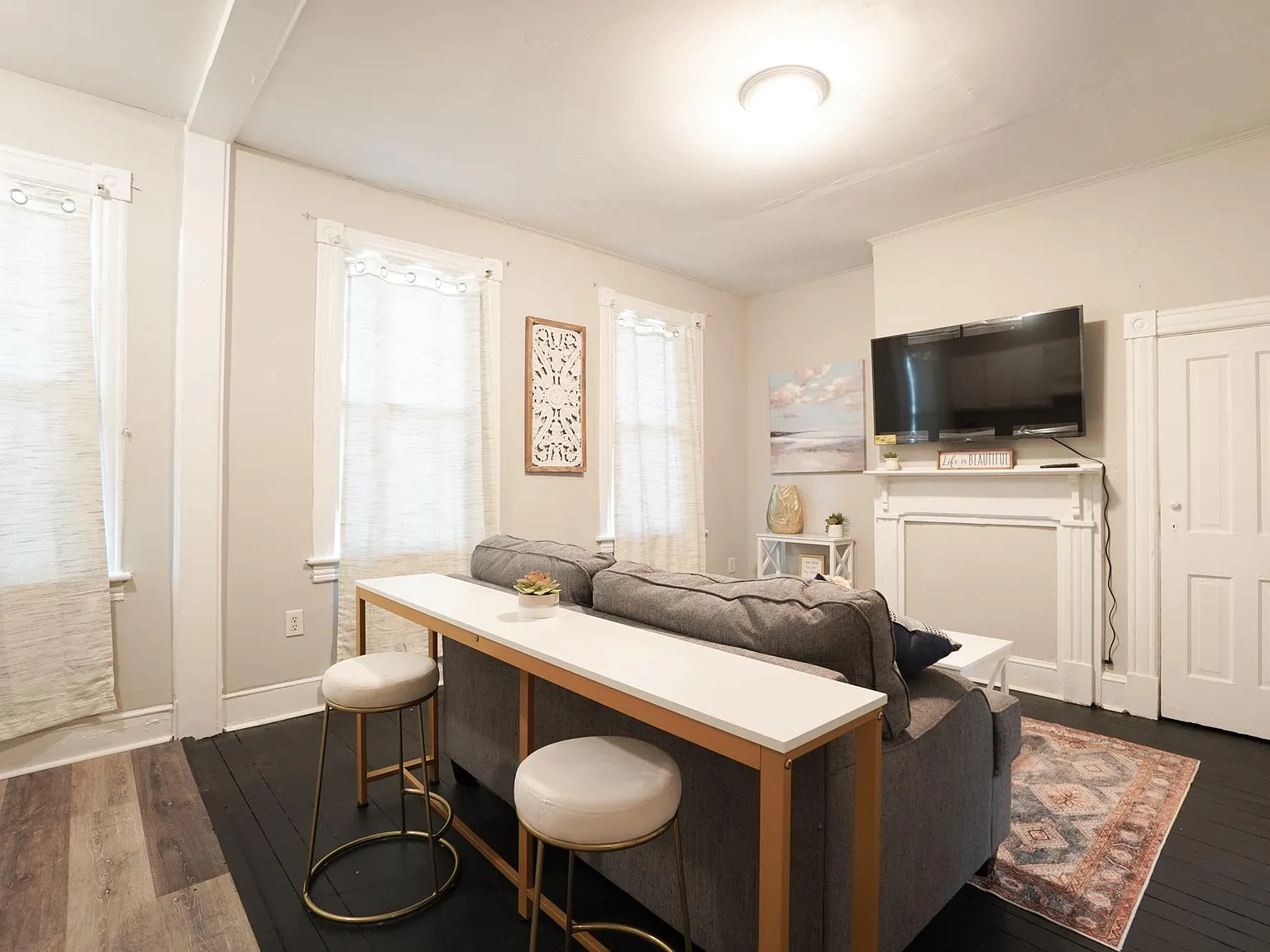 1 bed, 650 sqft, $1,700 — Photo 4