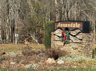 4 Annandale Dr, Clarkesville, GA 30523